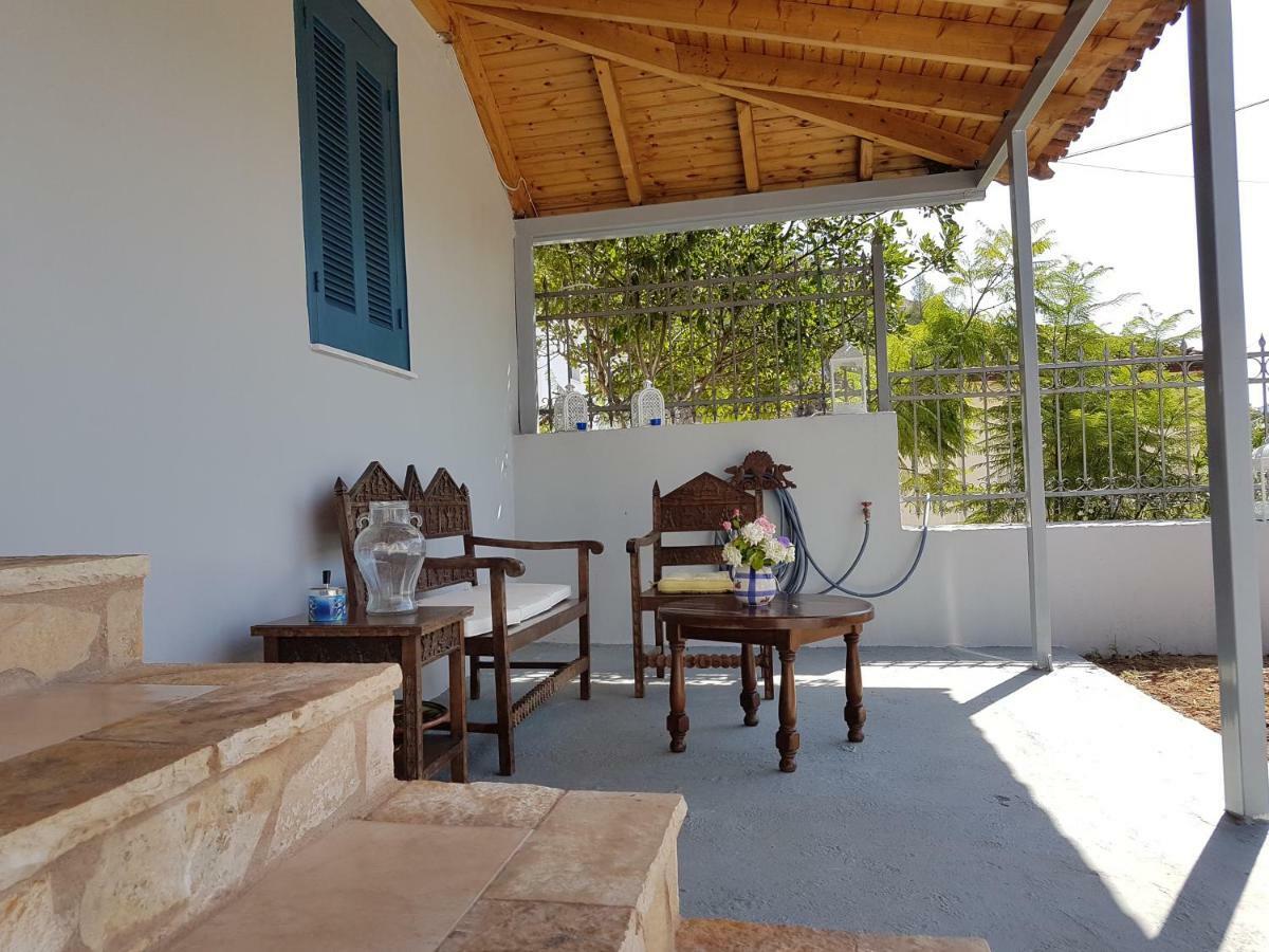 Nafplio Cozy Mountain Cottage Стая снимка